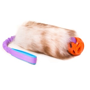 Sheepskin bungee with Chuckit! Breathe Right Ball